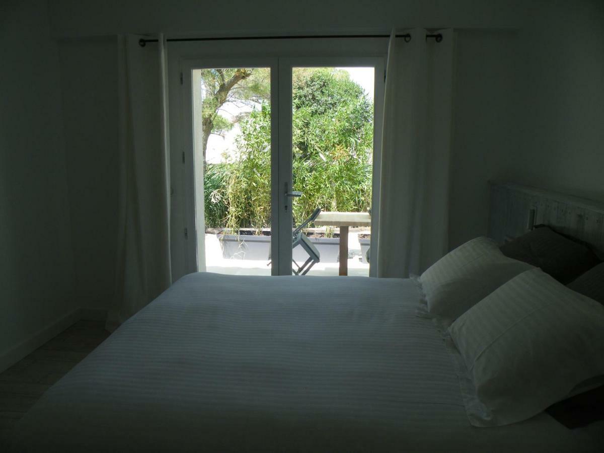 Mas Des Cabidoules Bed & Breakfast Сен Мари де ла Мер Екстериор снимка