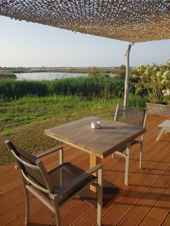 Mas Des Cabidoules Bed & Breakfast Сен Мари де ла Мер Екстериор снимка