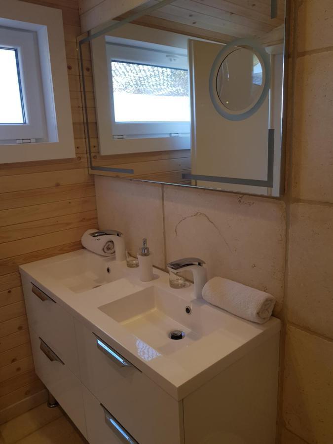 Mas Des Cabidoules Bed & Breakfast Сен Мари де ла Мер Екстериор снимка